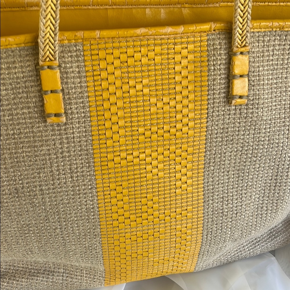 FENDI roll bag leather and woven raffia tote yellow/tan - Picture 8 of 17